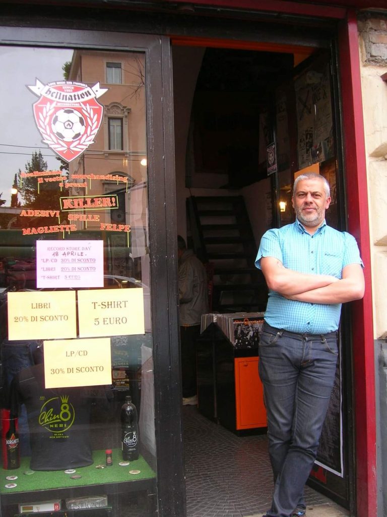 foto per intervista a Hellnation