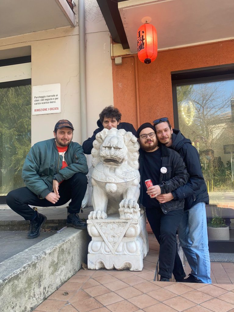 immagine per intervista agli astio