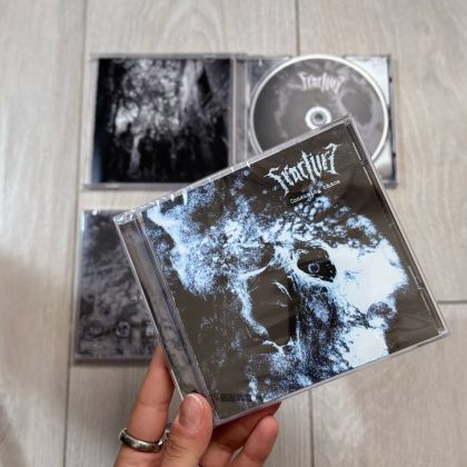 pic for the article CD fracture consuming chaos